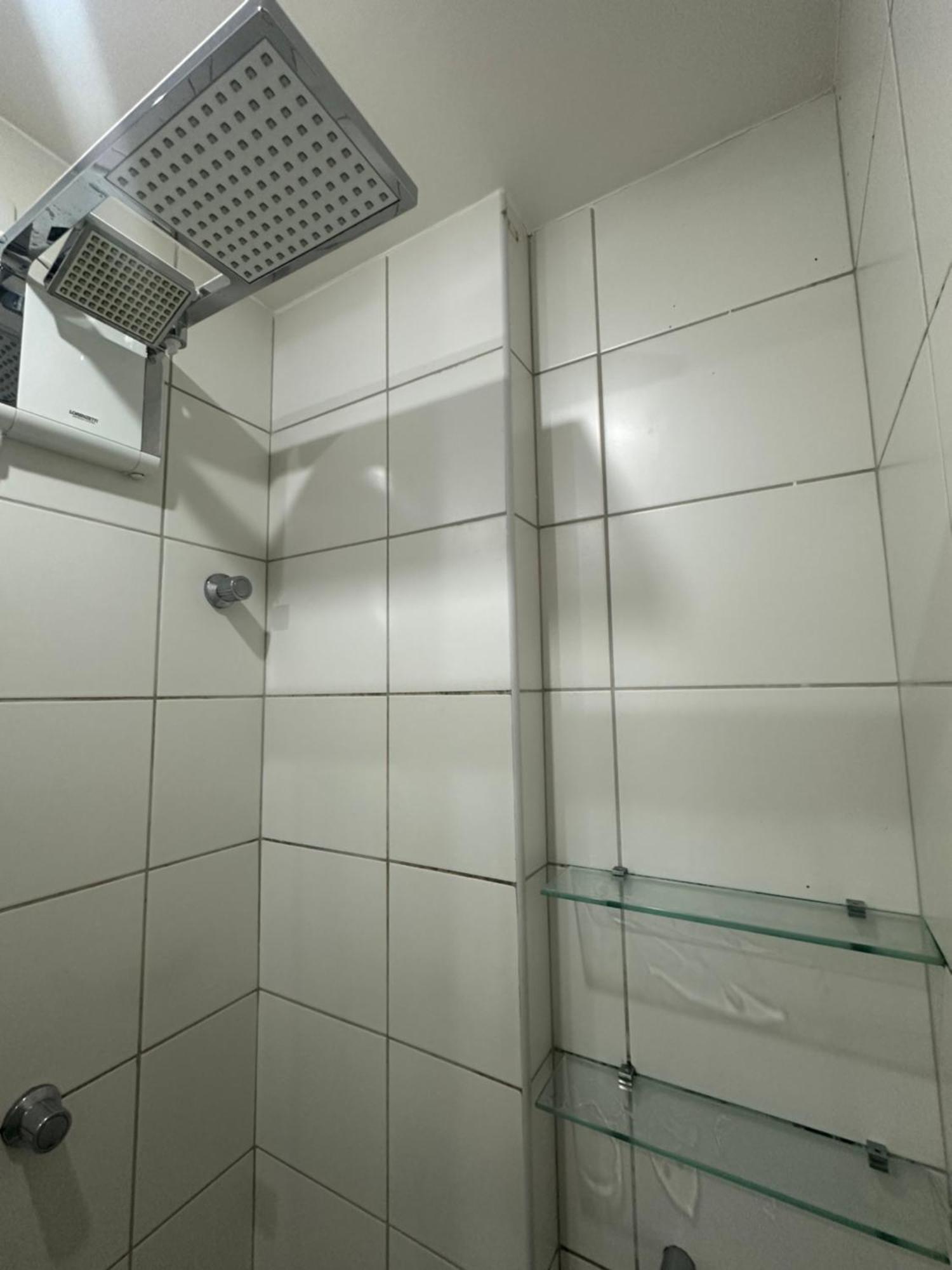 Apto Completo Com Varanda E Garagem Em