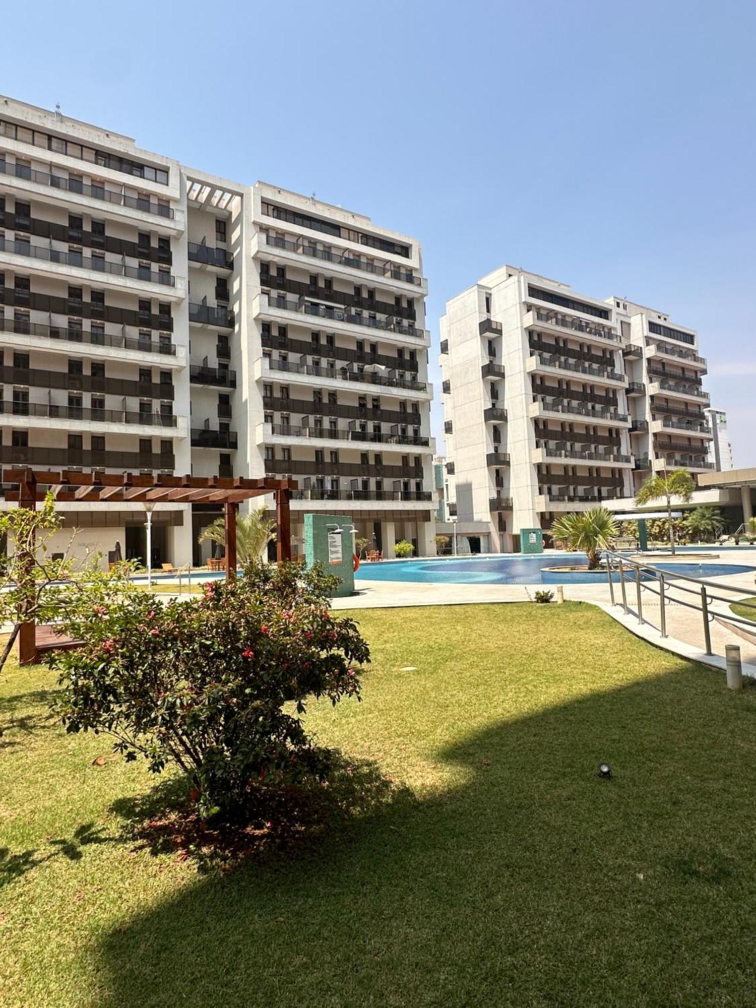 Apto Completo Com Varanda E Garagem Em Apartment Brasilia